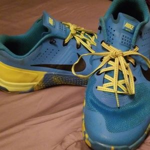 Women's Nike Metcon size 9